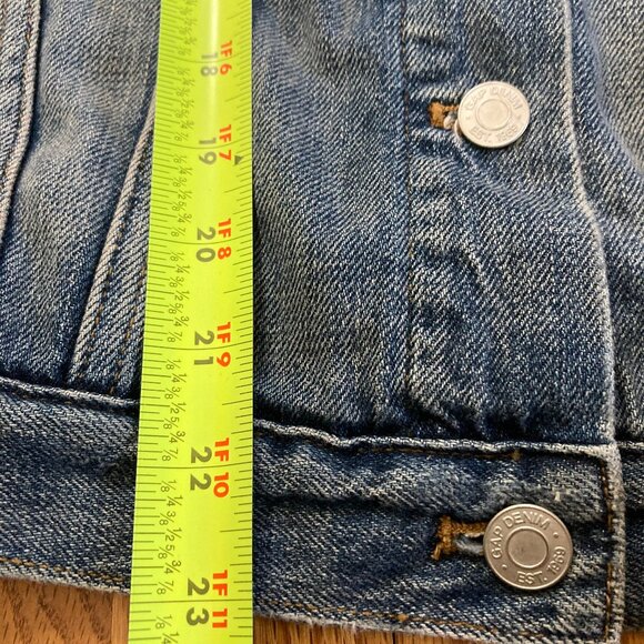 Gap 1969 Women's Iconic Jean Jacket Edgy Metal Studs, Classic Medium Fade, Large - Picture 12 of 15